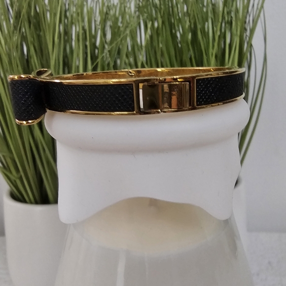 Kate Spade Black and Gold Bow Textured Hinged Bracelet - Picture 3 of 11